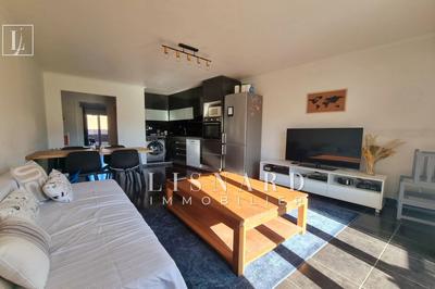 Appartement - 72 m² - 4 pièces