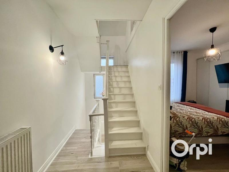 Maison - 114 m² - 5 pièces