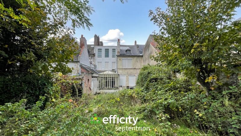 Maison - 320 m² - 10 pièces