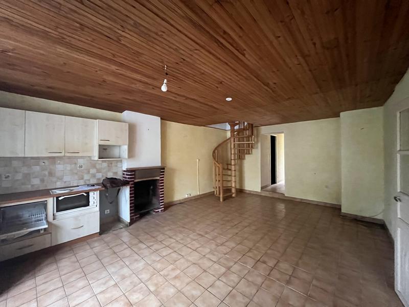 Maison ancienne - 82 m² - 3 pièces