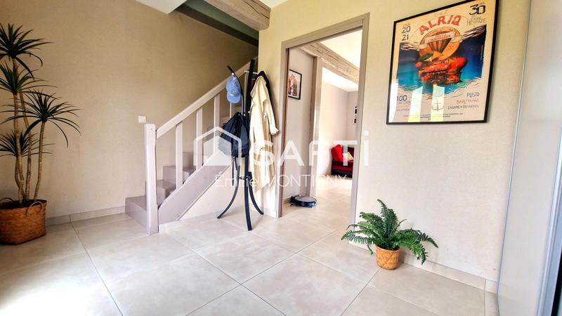 Maison - 186 m² - 8 pièces