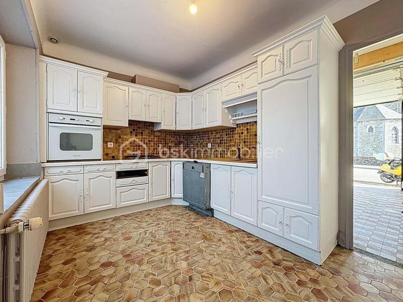 Maison traditionnelle - 158 m² - 6 pièces