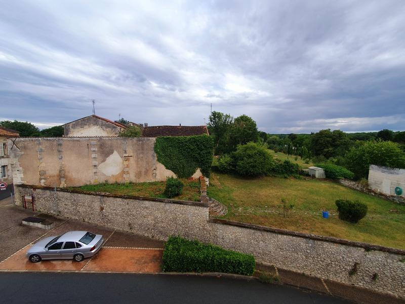 Maison - 185 m² - 9 pièces