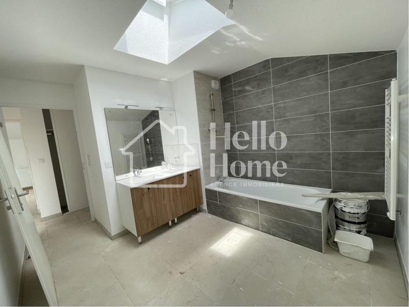 Appartement - 98 m² - 4 pièces