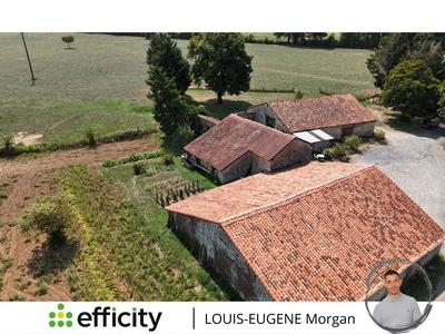 Corps de ferme - 565 m² - 10 pièces