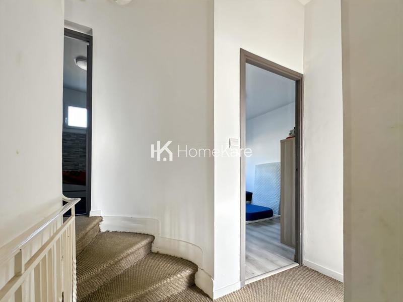 Maison - 101 m² - 7 pièces