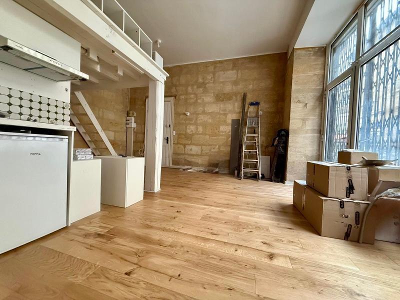 Studio - 25 m² - 1 pièce