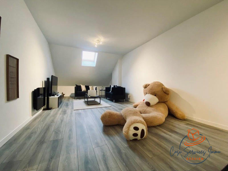 Maison - 300 m² - 8 pièces