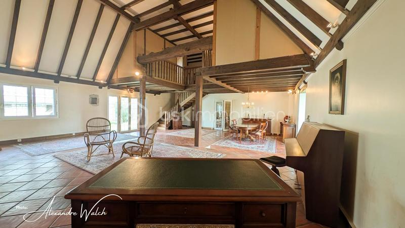 Maison ancienne - 198 m² - 7 pièces