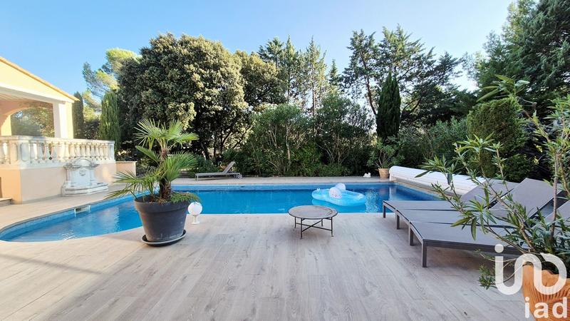 Maison - 225 m² - 6 pièces