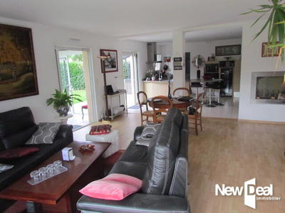 Maison d'architecte - 166 m² - 5 pièces