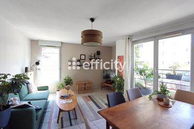 Appartement - 87 m² - 4 pièces