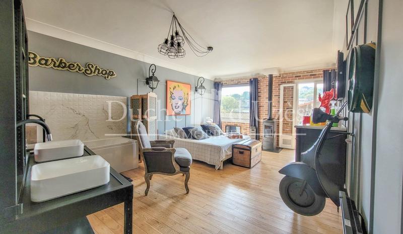 Maison - 164 m² - 7 pièces