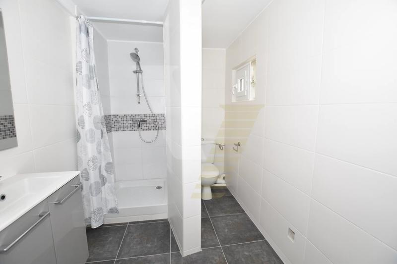 Immeuble - 150 m² - 9 pièces