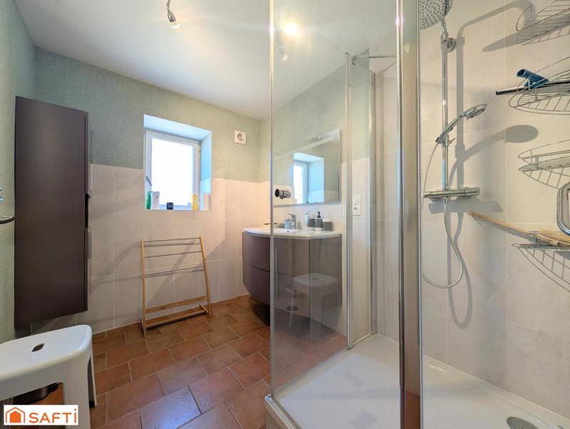 Maison - 250 m² - 9 pièces