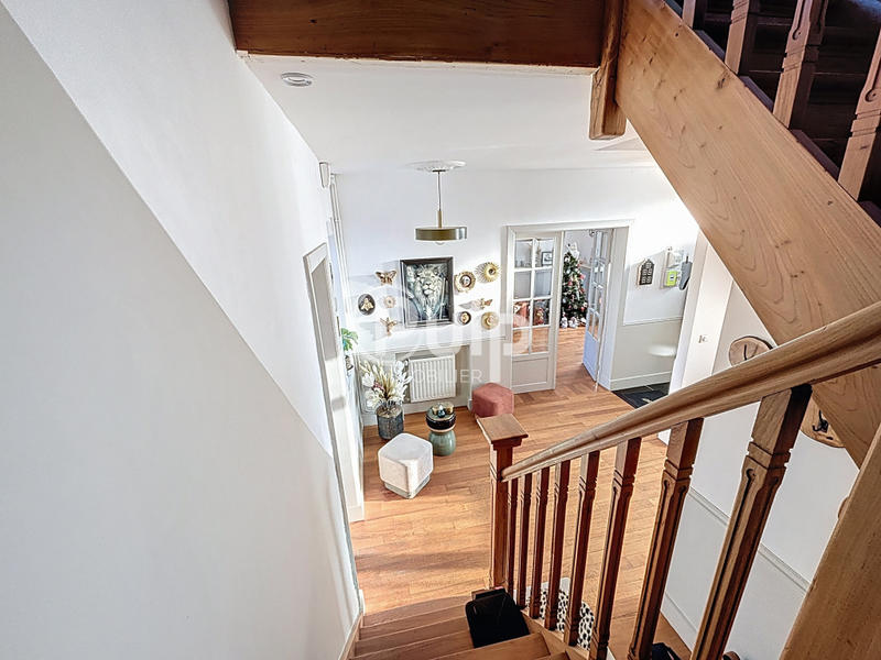 Maison bourgeoise - 142 m² - 6 pièces