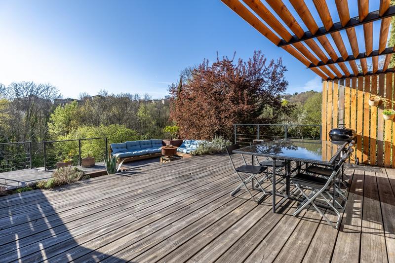 Maison - 140 m² - 5 pièces