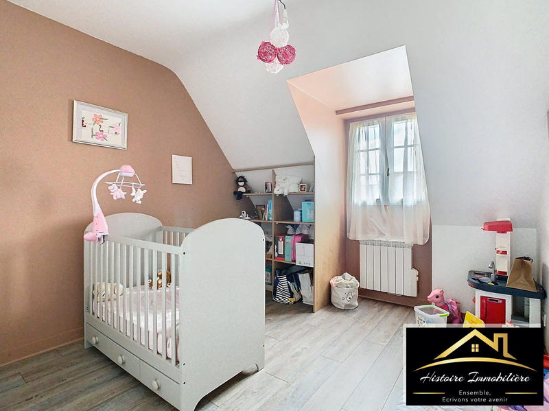 Maison traditionnelle - 125 m² - 8 pièces