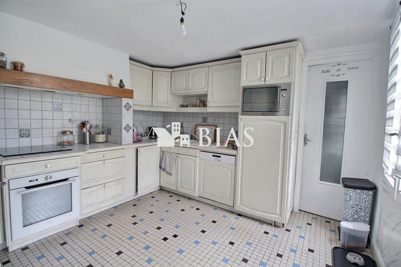 Maison - 150 m² - 7 pièces