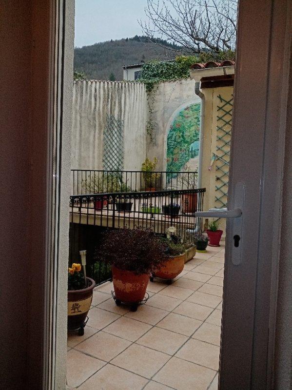 Maison - 137 m² - 10 pièces