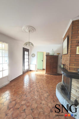 Villa - 100 m² - 5 pièces