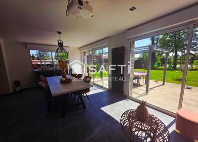 Maison - 141 m² - 6 pièces