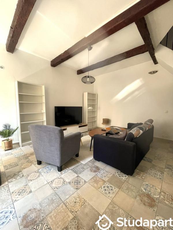 Chambre - 9 m² - 1 pièce