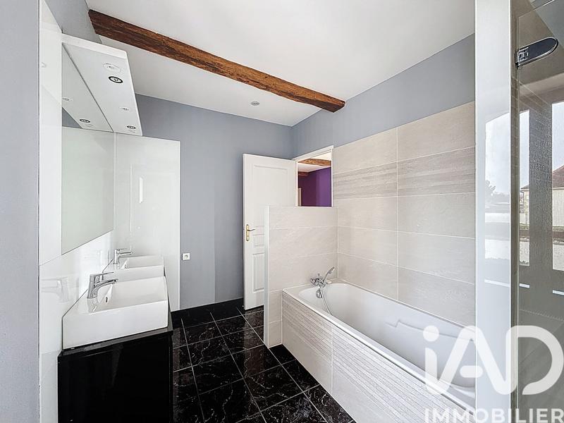 Maison de village - 120 m² - 5 pièces