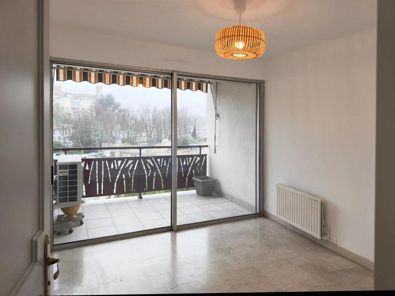 Appartement - 86 m² - 4 pièces