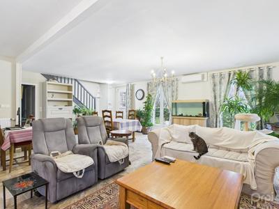 Maison - 150 m² - 6 pièces