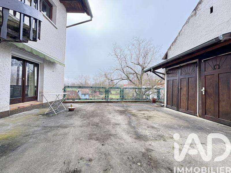 Appartement - 100 m² - 5 pièces