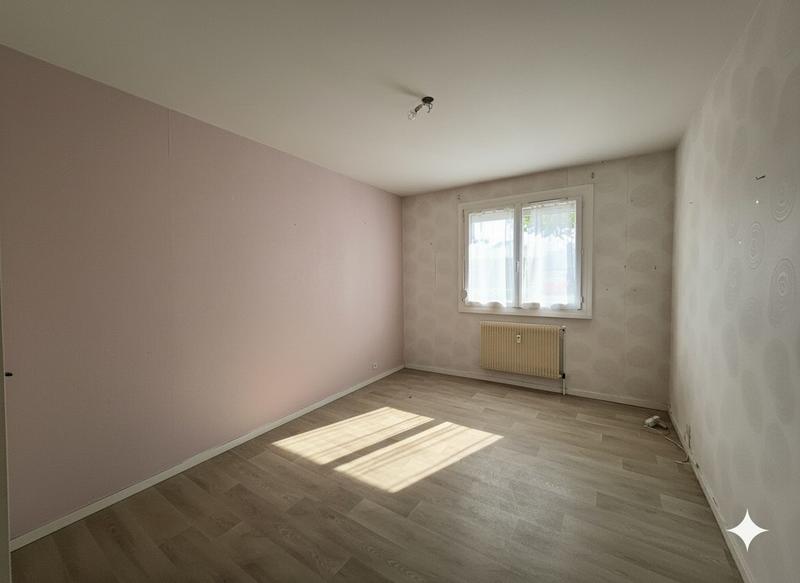 Appartement - 98 m² - 5 pièces