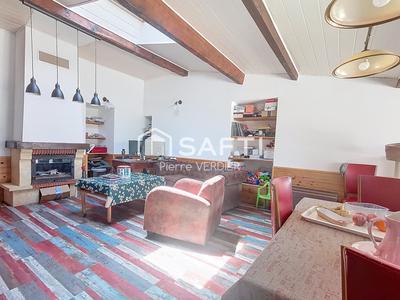 Maison - 95 m² - 5 pièces