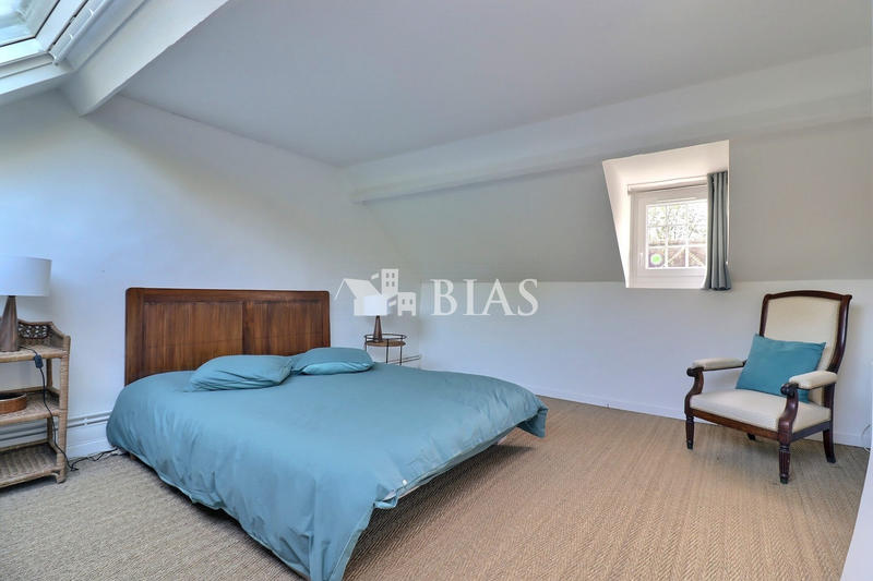 Maison - 136 m² - 7 pièces