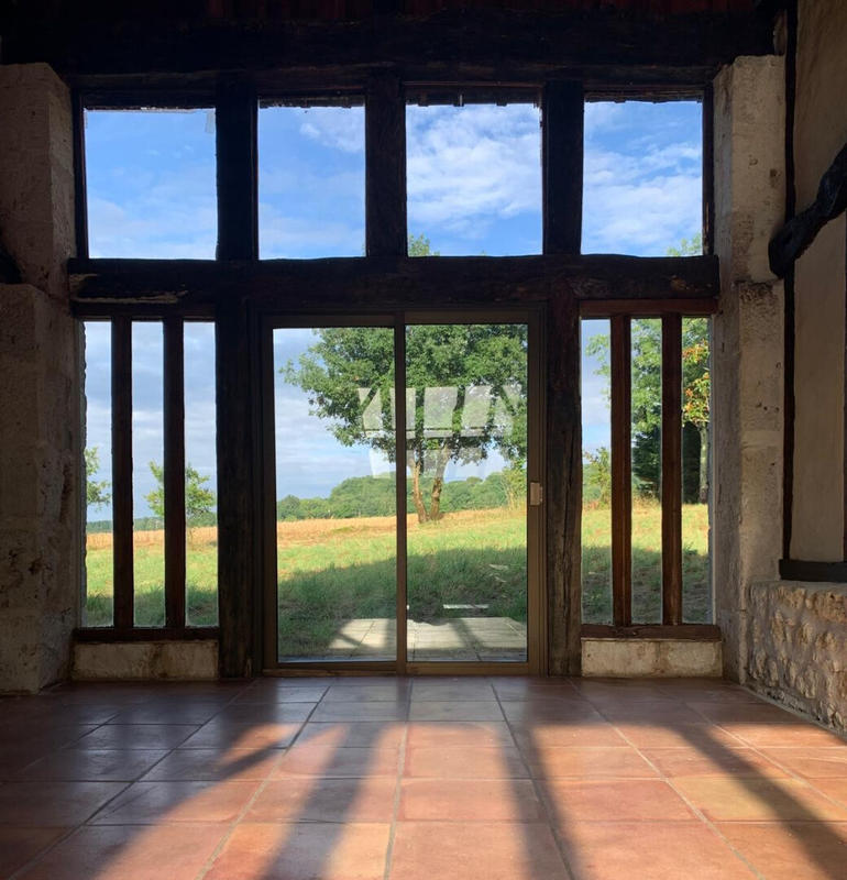 Maison - 362 m² - 9 pièces