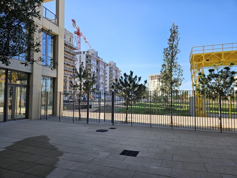 Local commercial - 394 m²