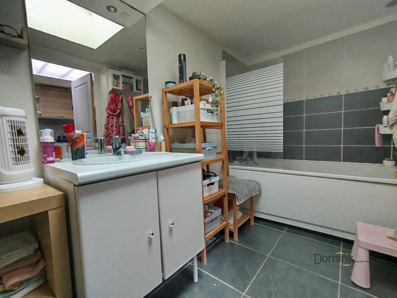 Maison - 93 m² - 4 pièces