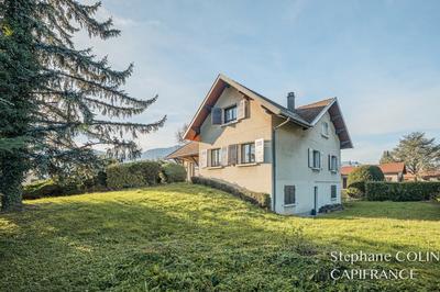 Maison - 201 m² - 8 pièces