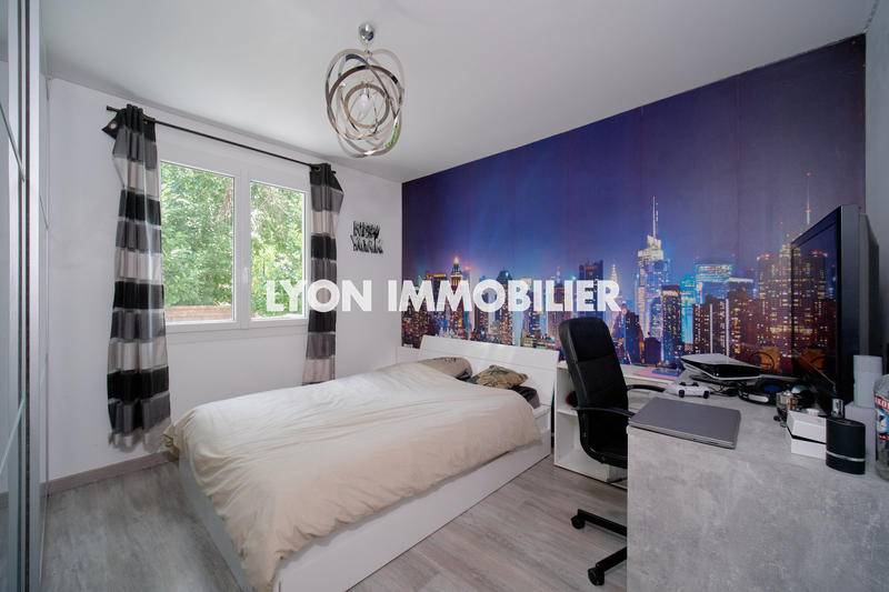 Maison - 187 m² - 7 pièces