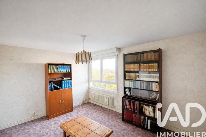 Appartement - 90 m² - 5 pièces