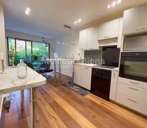 Appartement ancien - 113 m² - 5 pièces