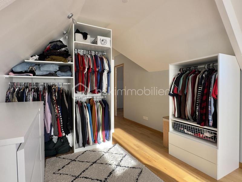 Maison traditionnelle - 130 m² - 6 pièces