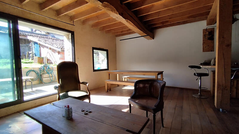 Maison - 95 m² - 4 pièces