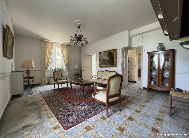 Maison - 203 m² - 9 pièces