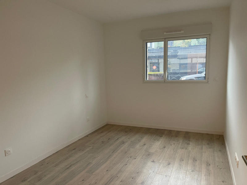 Bureau - 48 m² - 2 pièces