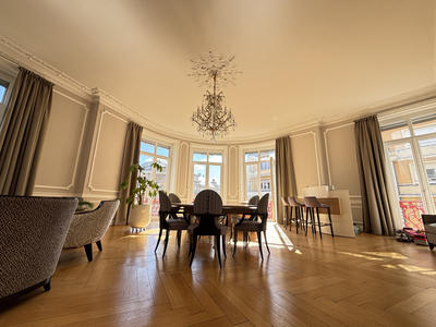 Appartement - 269 m² - 6 pièces