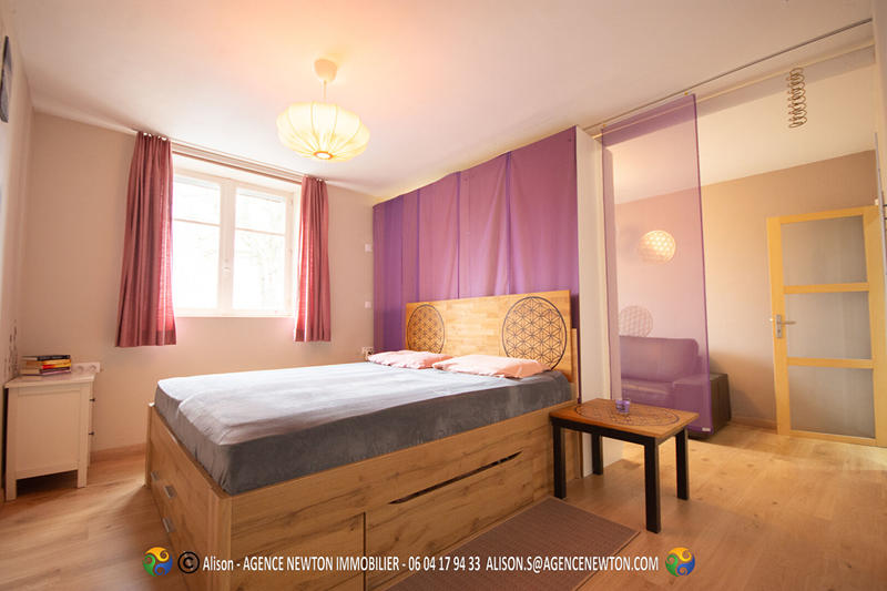 Maison - 105 m² - 4 pièces