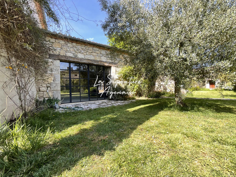 Maison - 344 m² - 8 pièces