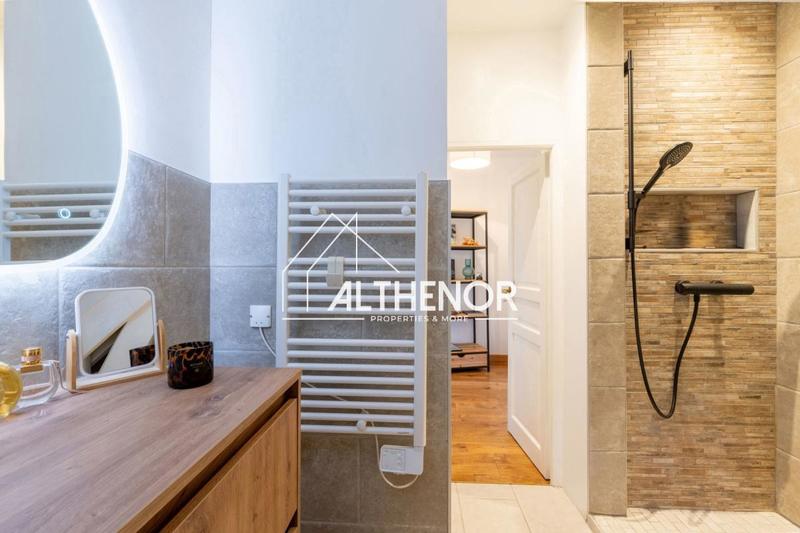 Appartement - 125 m² - 4 pièces