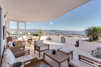 Appartement - 81 m² - 4 pièces